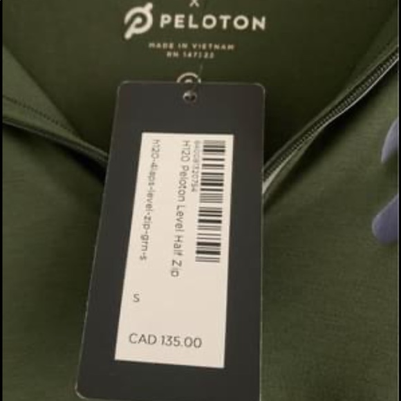 NWT Peleton x FOURLAPS Level Half Zip - Picture 3 of 3